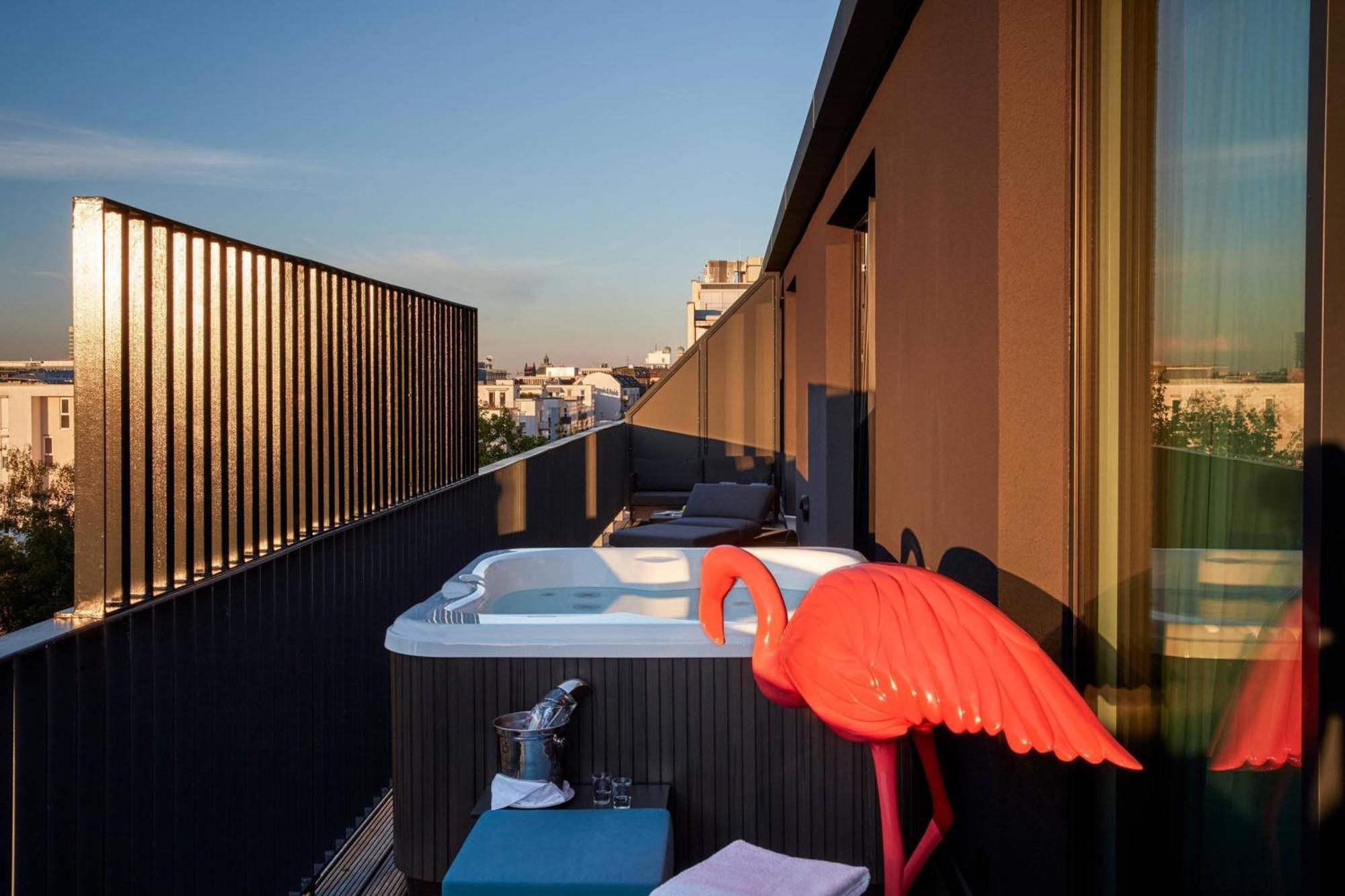 Roomers Munich, Autograph Collection 5* Munich
